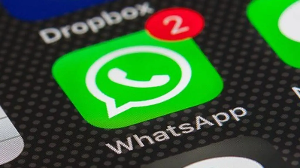 Cassazione: è reato di diffamazione l’offesa su chat di gruppo di Whatsapp