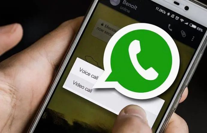 Il virus che infetta i telefonini attraverso Whatsapp: «Aggiornate subito l’app»